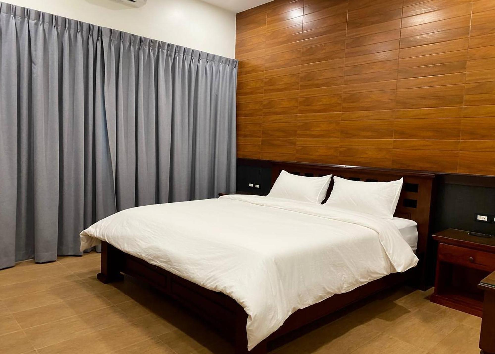 Sanaepatan Home Resort - เสน่ห์ป่าตาล โฮม รีสอร์ต Ban Buak Khang Exterior photo